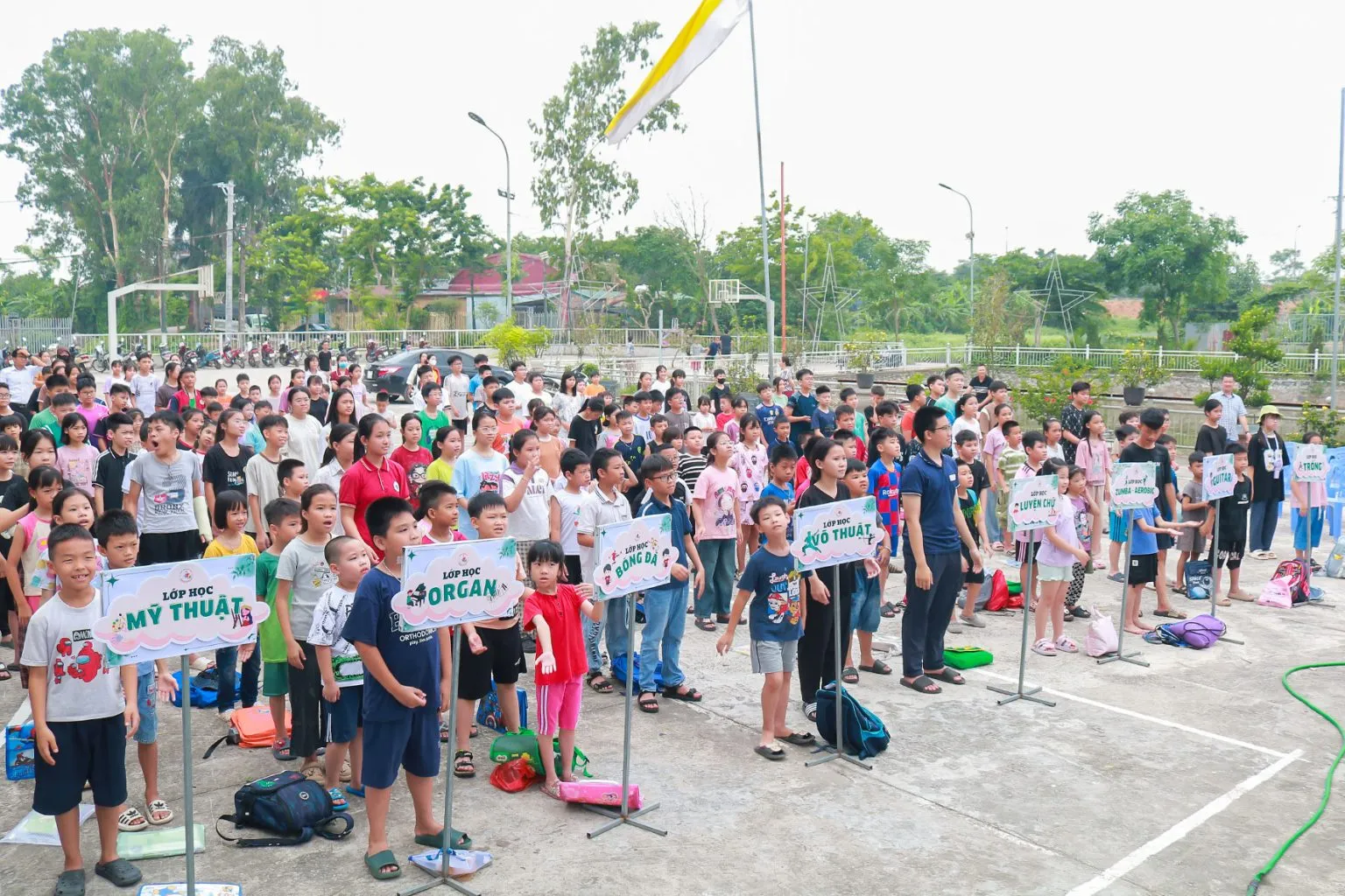 Giáo xứ, điểm hẹn mùa hè của thiếu nhi